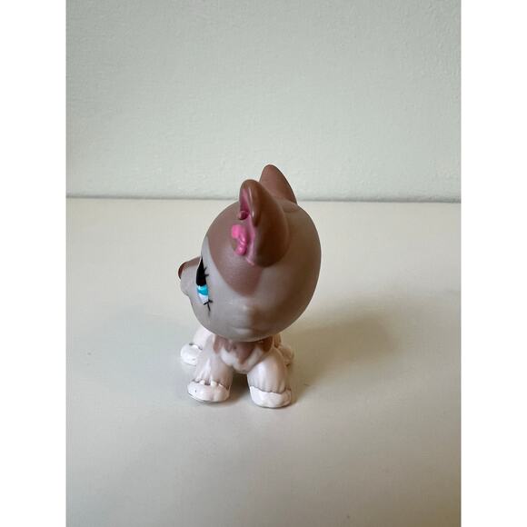 Littlest Pet Shop LPS #1012 Husky Dog Toy Figure Hasbro Blue Eyes - Picture 2 of 5